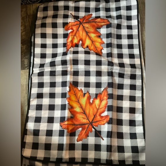 Fall Kitchen Towel Set. 4 Towels and Two Pot Holders. 27X17”, NIP - Picture 4 of 5